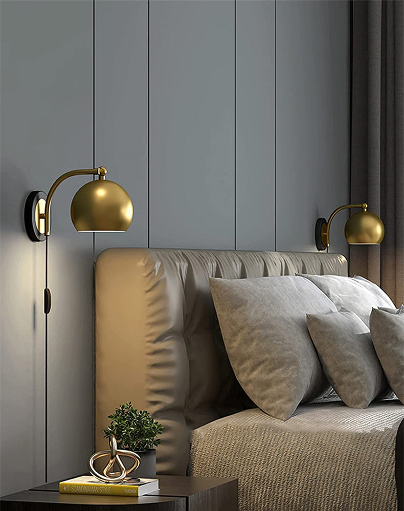 Elegancka Lampa Ścienna z Nutą Przeszłości i Nowoczesną Funkcją