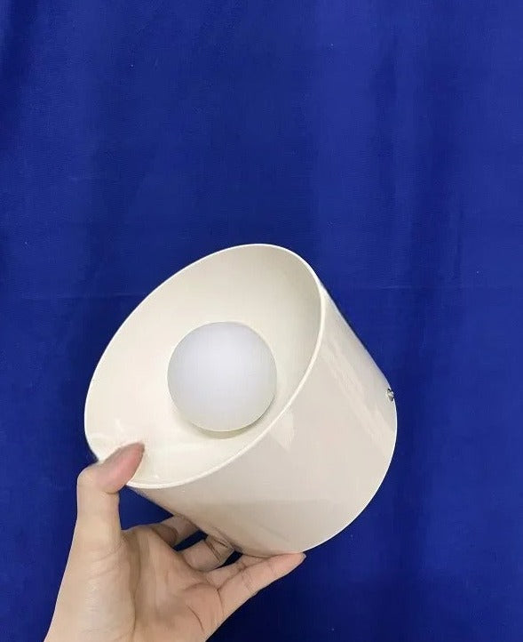 Nowoczesna Czarna Lampa Ścienna do Stylowych Wnętrz