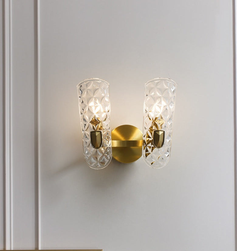 Retro Lampa Ścienna z Ciepłym Światłem i Klasycznym Urokiem