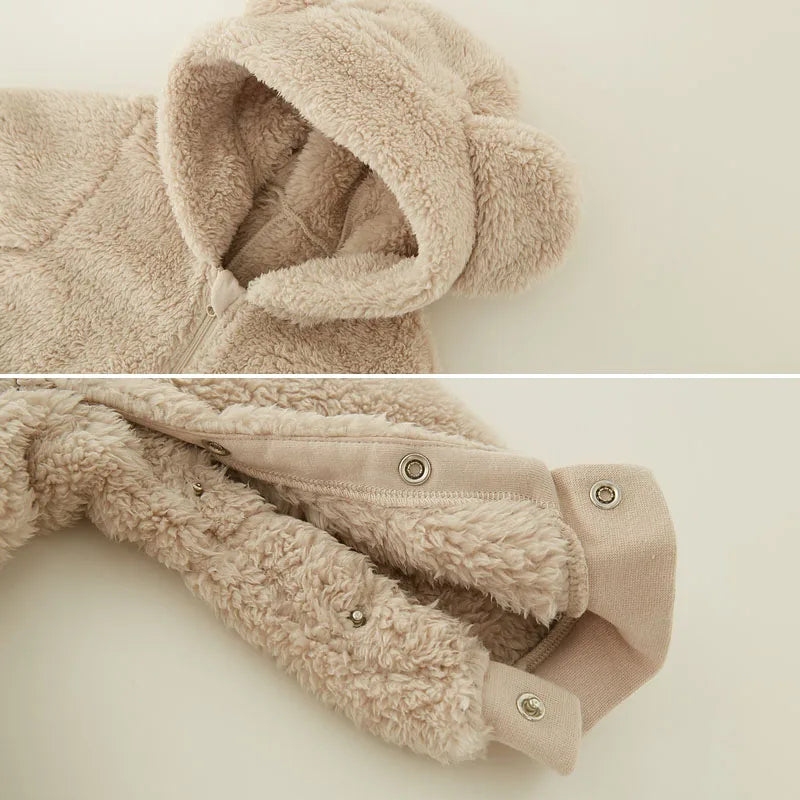 Miękka i ciepła kąpielówka z motywem zwierząt dla maluszków