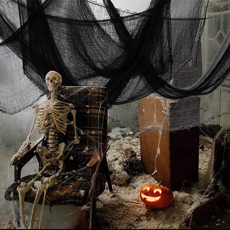 Wisząca dekoracja z czarnej gazy na Halloween — idealna na ściany, kominek i drzwi