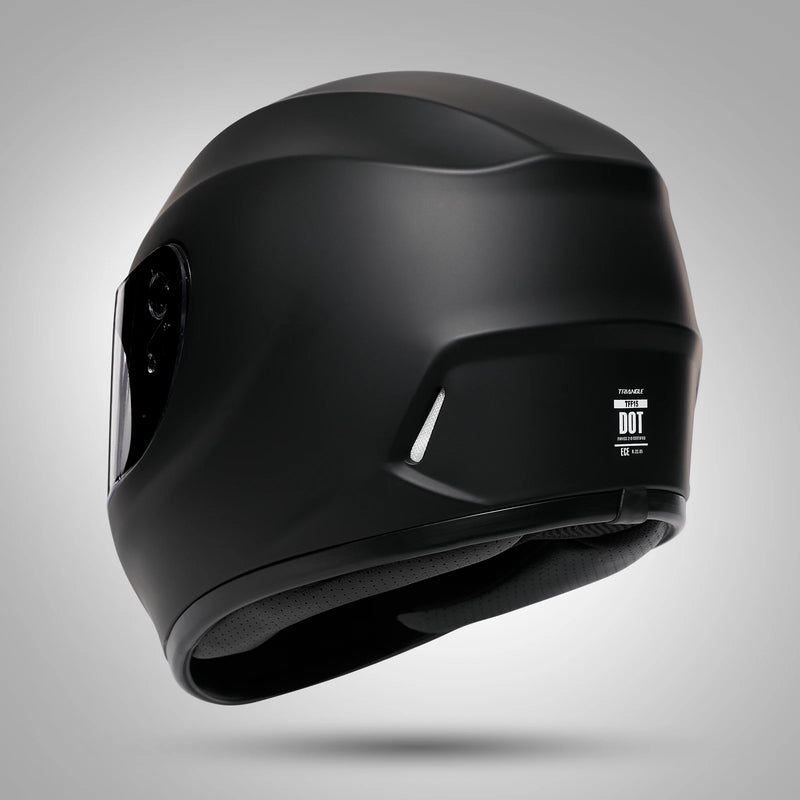 Nowoczesny Kask Integralny z Jasnym Wizjerem