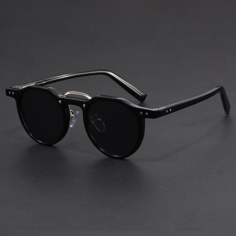 Stylowe Okulary z Pełną Ochroną UV i Outdoorowym Charakterem