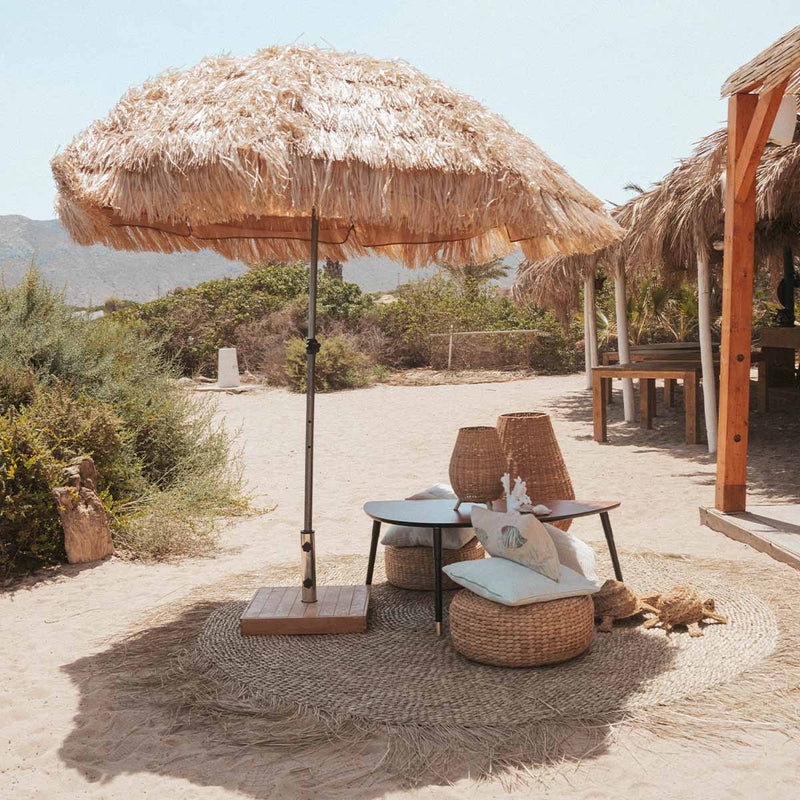 Stylowa ochrona przed słońcem na tarasie i w ogrodzie