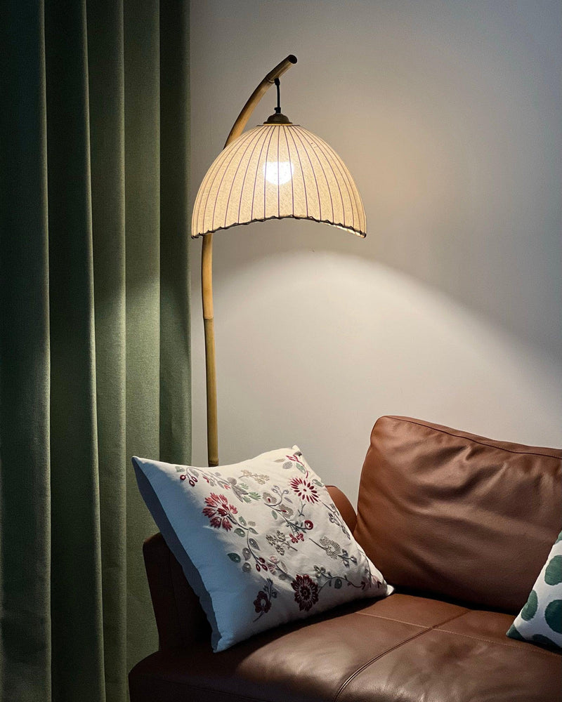 Lampa z Bambusa z Delikatnym Wyglądem