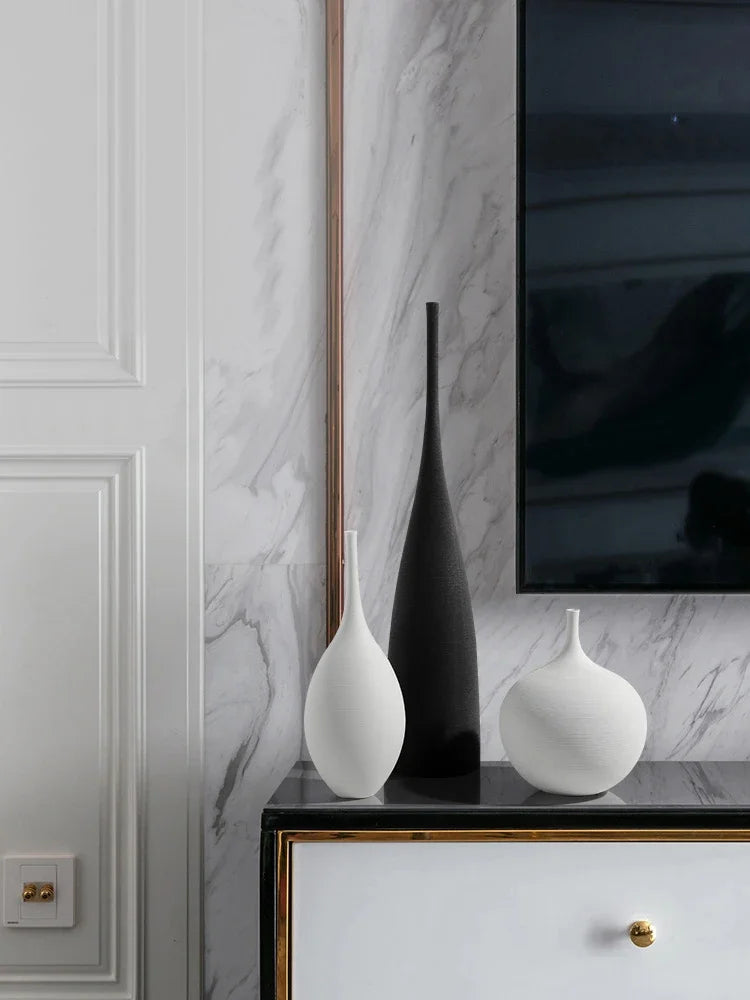 Wzór spokoju wśród ceramicznych kształtów