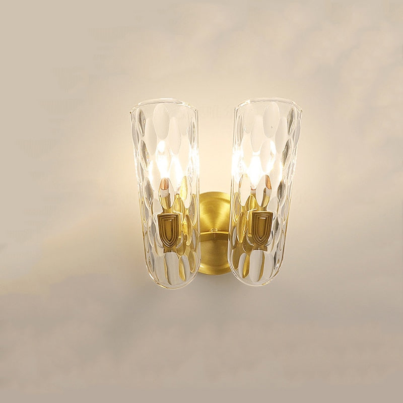 Retro Lampa Ścienna z Ciepłym Światłem i Klasycznym Urokiem