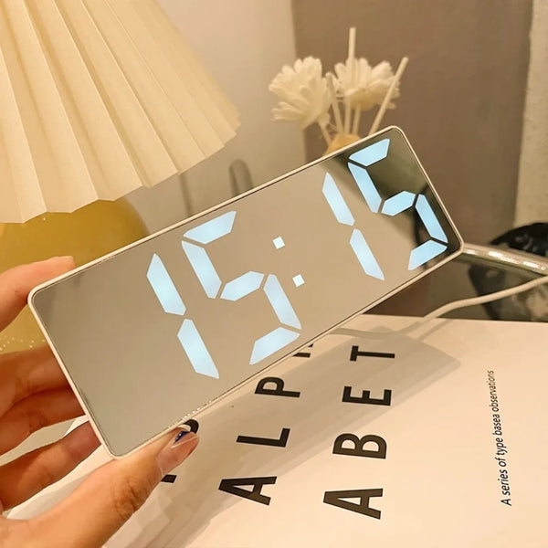 Inteligentne lustro z alarmem dla lepszego startu dnia