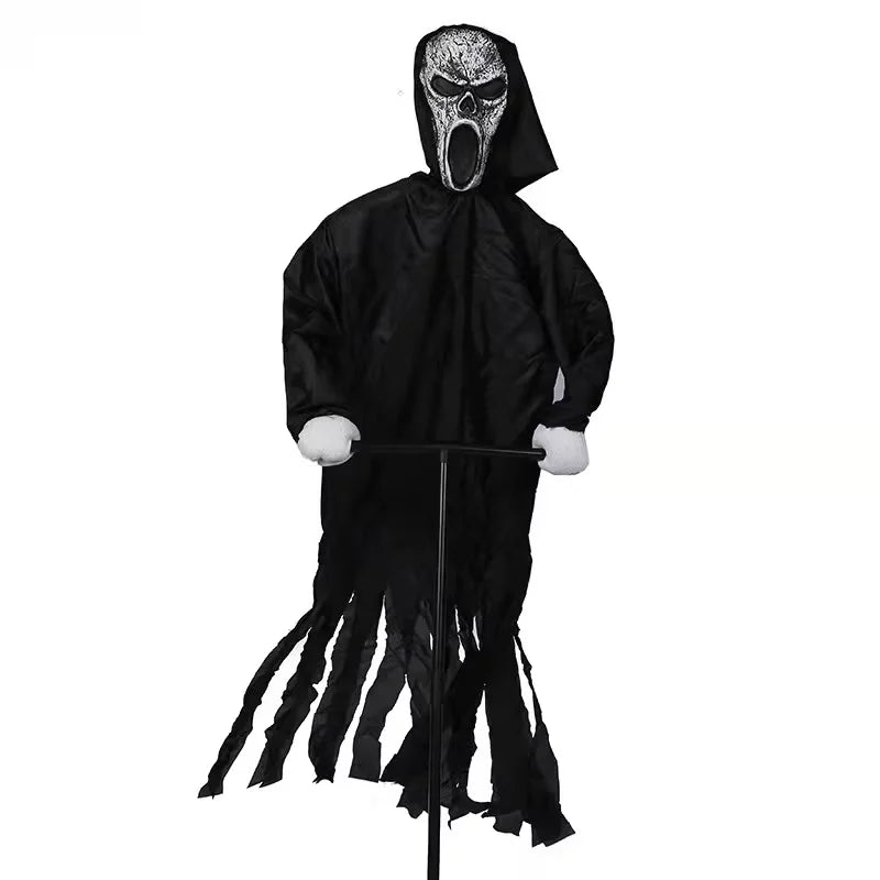 Wiszący duch-straszak do ogrodu — dekoracja Halloween i odstraszacz ptaków