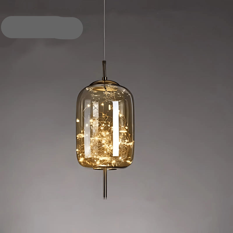 Elegancka Lampa Wisząca ze Szklaną Kloszem i Motywem Wróżki