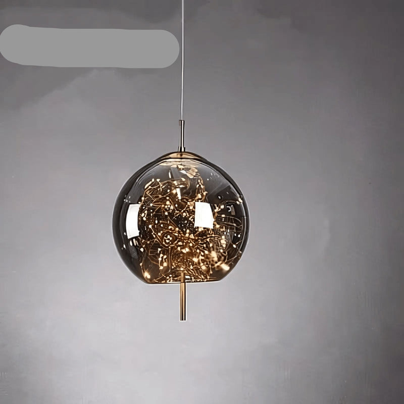 Elegancka Lampa Wisząca ze Szklaną Kloszem i Motywem Wróżki