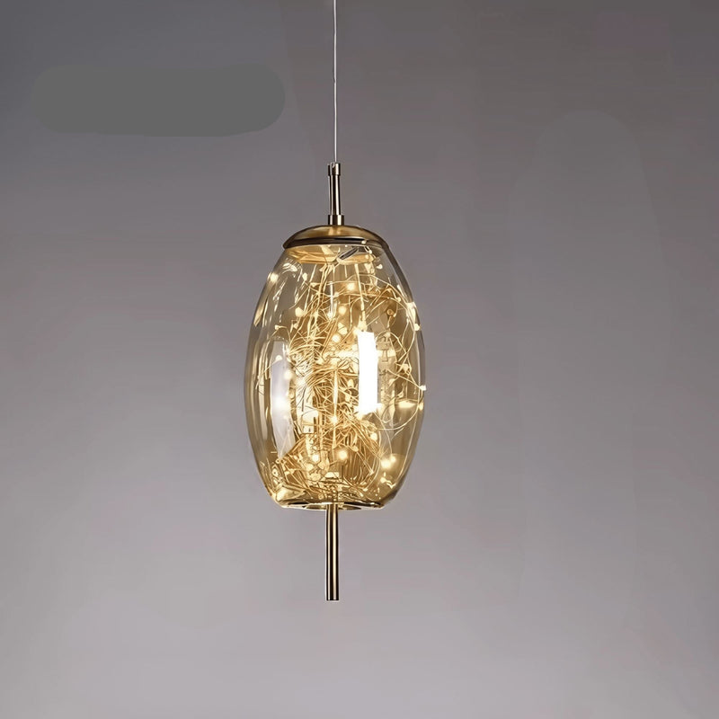 Elegancka Lampa Wisząca ze Szklaną Kloszem i Motywem Wróżki