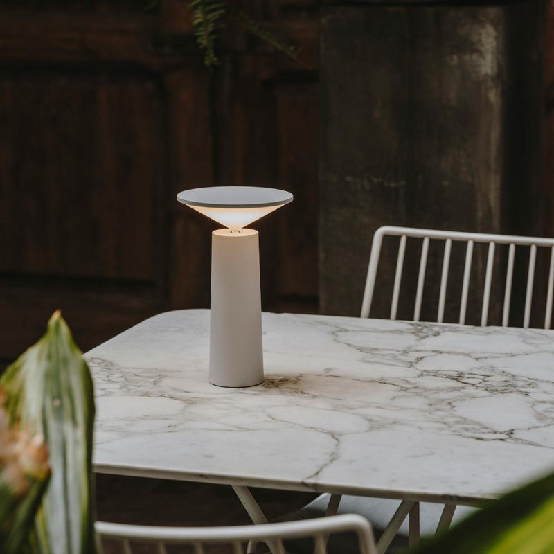 Nowoczesna Lampa z Regulacją Jasności