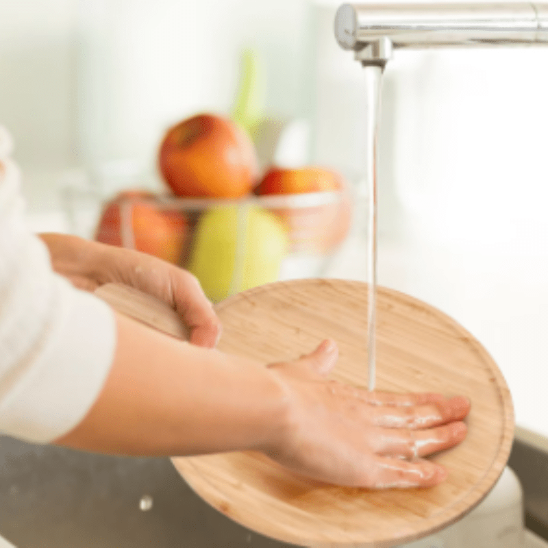 Solidna deska do serwowania i krojenia pizzy