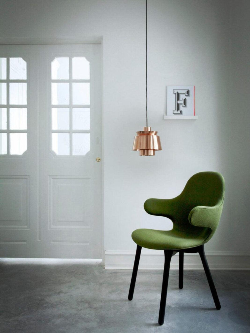 Elegancka Lampa Wisząca o Świetlistym Wykończeniu
