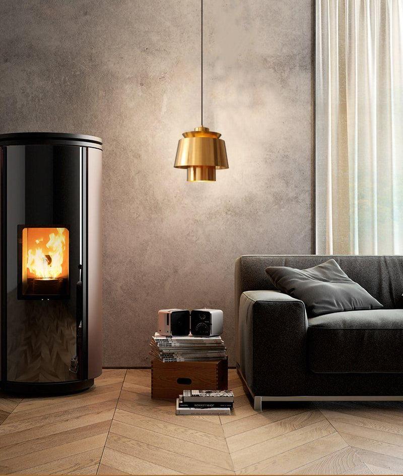 Elegancka Lampa Wisząca o Świetlistym Wykończeniu