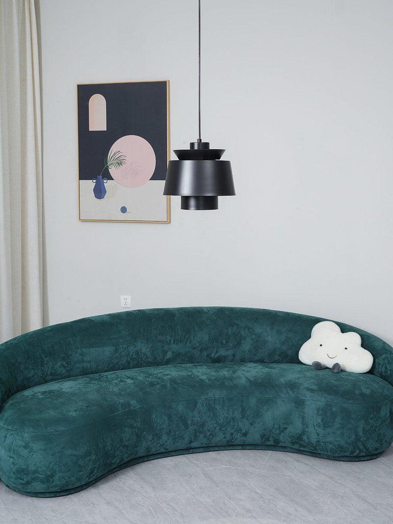 Elegancka Lampa Wisząca o Świetlistym Wykończeniu