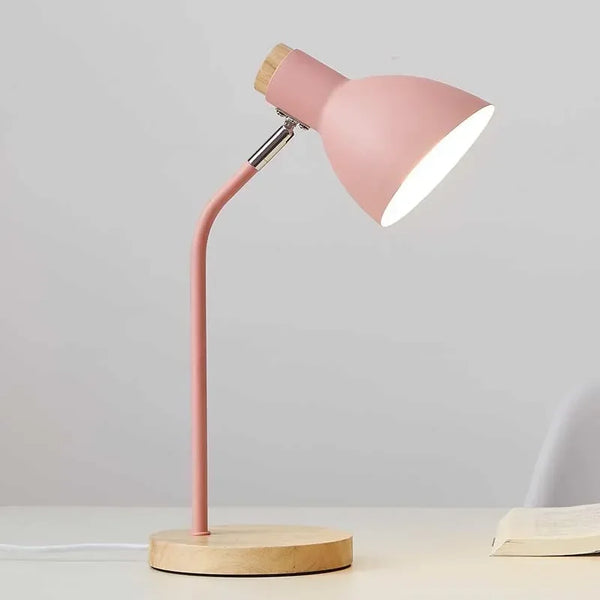 Stylowa Drewniana Lampa na Stół z Naturalnym Charakterem
