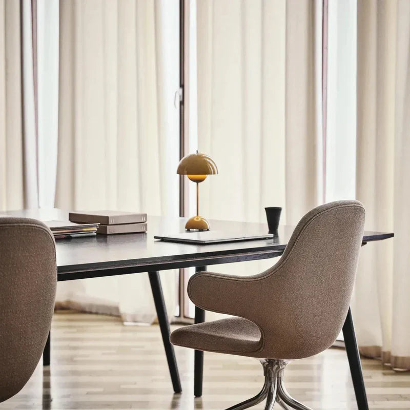 Lampa LED o Ciepłym, Eleganckim Świetle