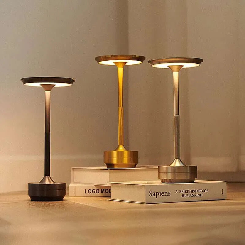 Designerska Lampa LED Tworząca Klimatyczne Światło