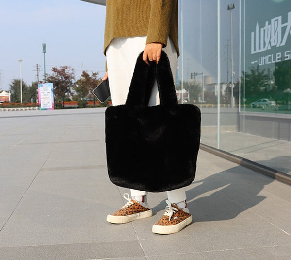 Torba tote Faux z przytulnym futerkiem