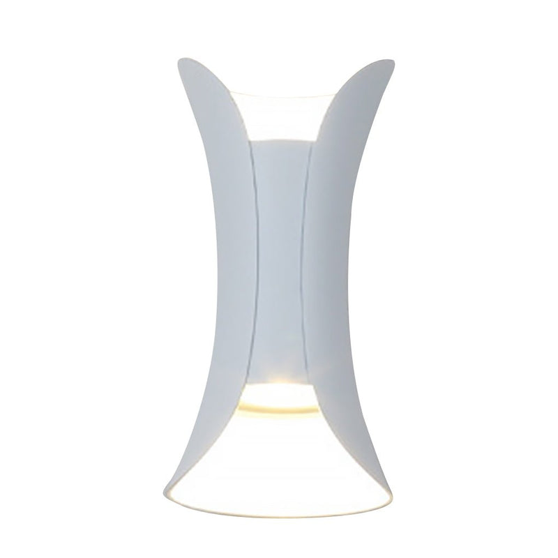 Eleganckie Wodoodporne Lampy LED z Zakrzywionym Kształtem do Ogrodu