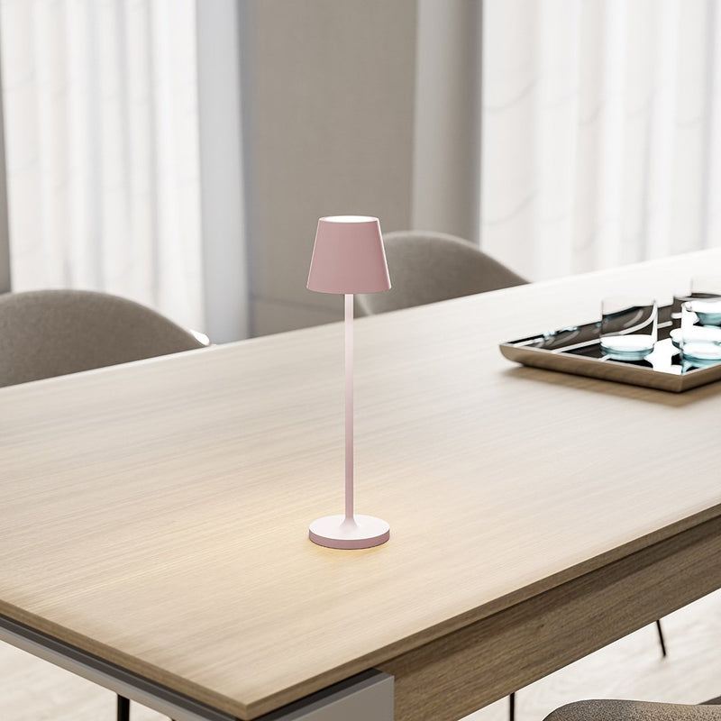 Lampa LED sterowana dotykiem dla maksymalnej wygod