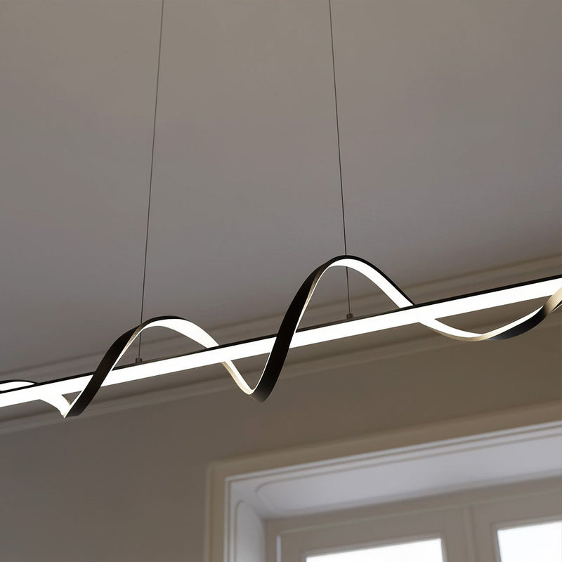Wytworna lampa ścienna z designerskim szkłem!