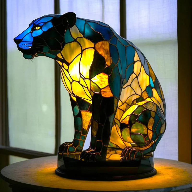 Artystyczna lampa sufitowa z motywem zwierzęcym wykonanym ze szkła