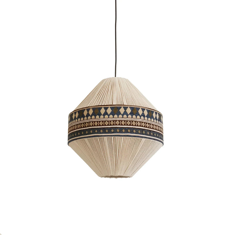 Stylowa Lampa Wisząca z Elementami Boho Artystyczny Design i Subtelne Światło