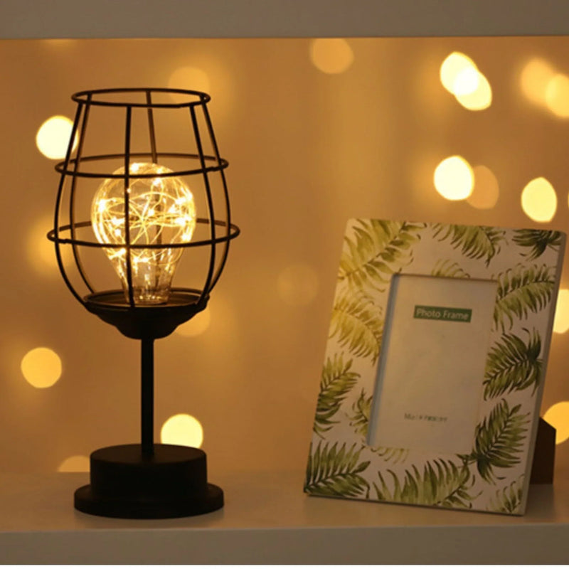 Stylowa bezprzewodowa lampka stołowa LED