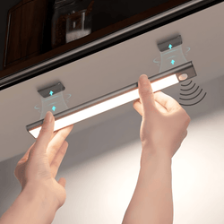 Bezprzewodowa lampa LED z czujnikiem i magnesem