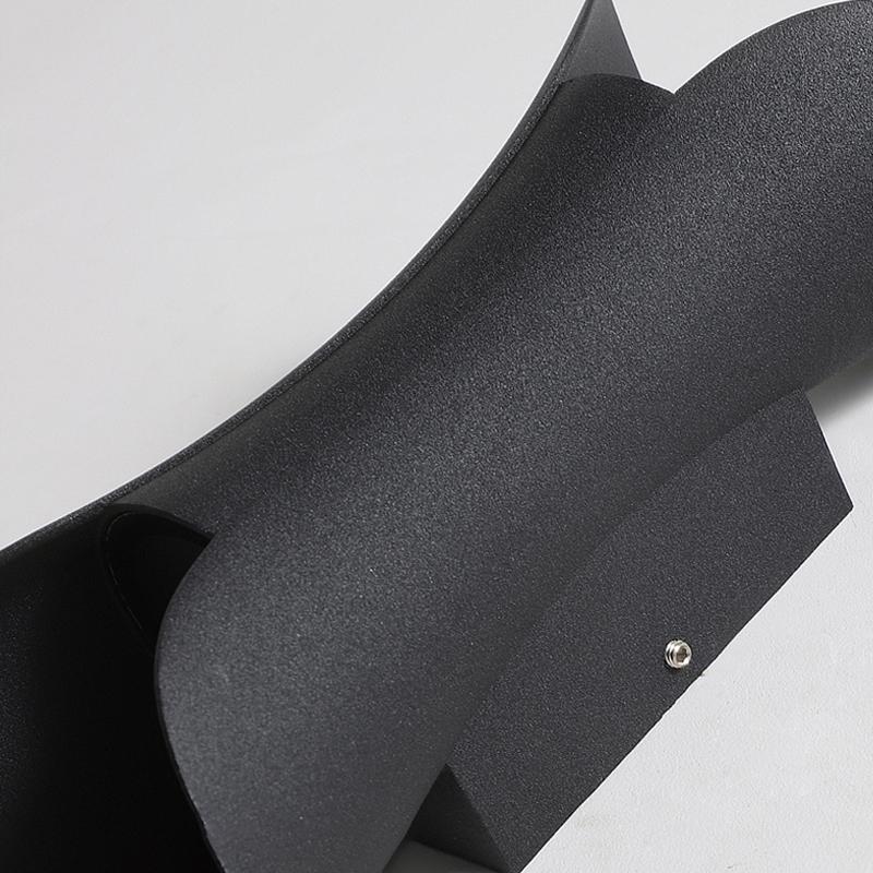 Eleganckie Wodoodporne Lampy LED z Zakrzywionym Kształtem do Ogrodu