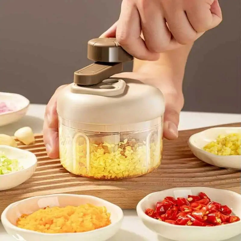 Ręczny młynek do żywności z przyciskiem do szybkiego siekania i mielenia