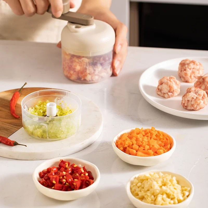 Ręczny młynek do żywności z przyciskiem do szybkiego siekania i mielenia