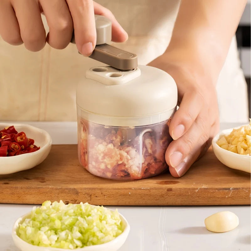 Ręczny młynek do żywności z przyciskiem do szybkiego siekania i mielenia