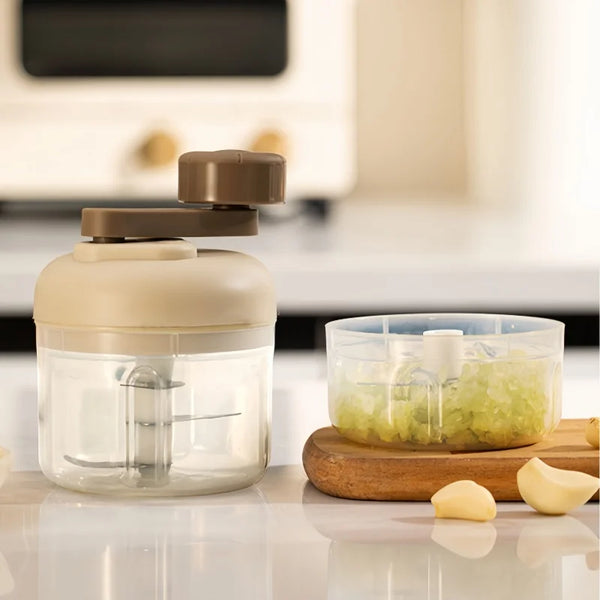 Ręczny młynek do żywności z przyciskiem do szybkiego siekania i mielenia