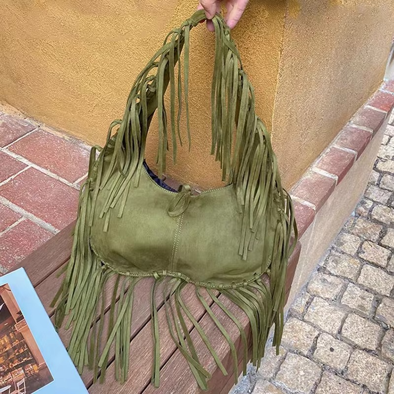 Elegancka torba damska zamszowa z paskiem na ramię regulowanym