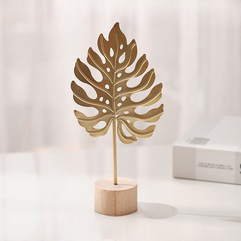 Dekoracja liścia ginkgo w minimalistycznym wydaniu