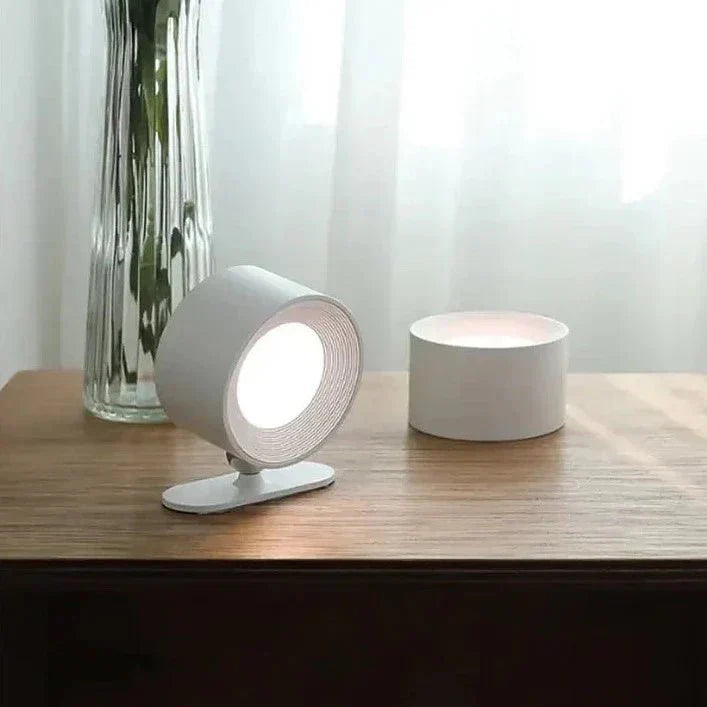 Bezprzewodowa lampa ścienna, która trzyma się wszędzie