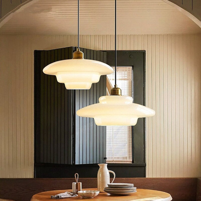 Przepełniona elegancją lampa szklana!
