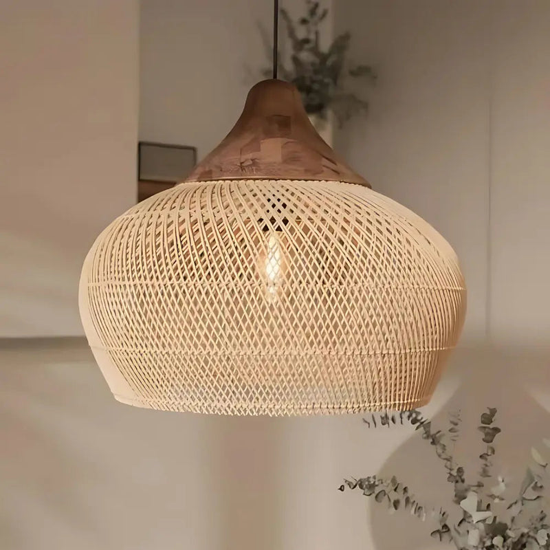 Klimatyczna Lampa z Naturalnego Rattanu
