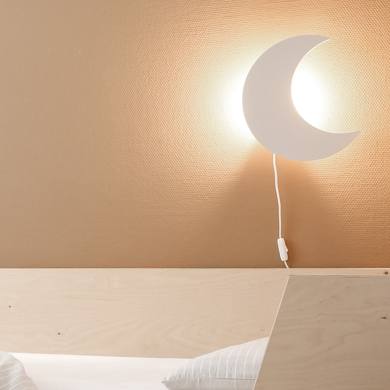 Ścienna Lampka Nocna z Drewna w Formie Księżyca dla Maluchów