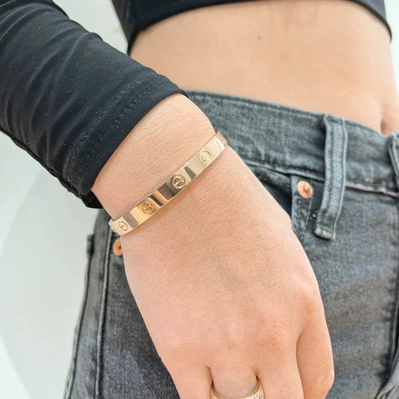 Metalowa Bangle ze Śrubami, Minimalistyczny Luksus