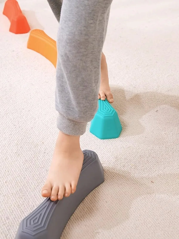 Kolorowe kamienie do balansowania dla zabawy i edukacji ruchowej