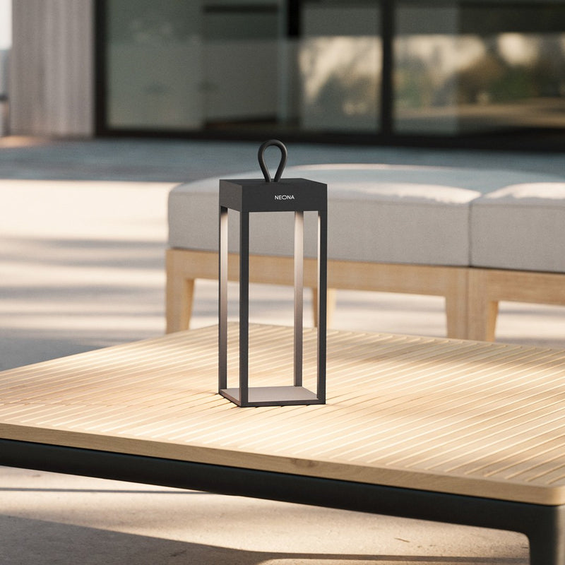 Kompaktowe oświetlenie sterowane dotykiem!