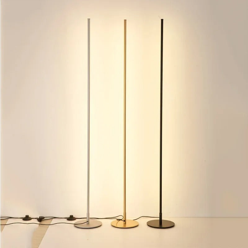 Lampa stojąca z wyjątkowym designem