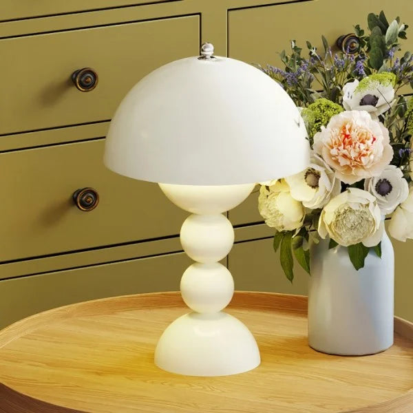 Skandynawska lampa stołowa z LED ładowalna i kolorowa do salonu i sypialni