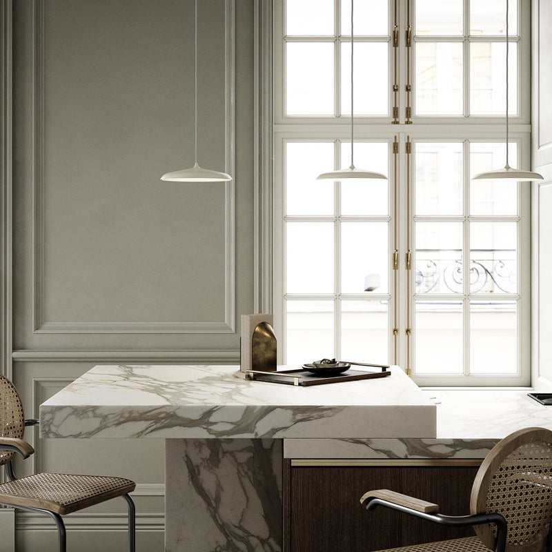 Nowoczesna Lampa Sufitowa LED z Twórczym Charakterem