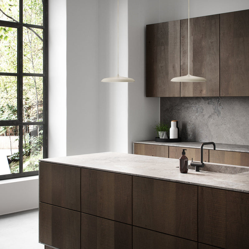 Nowoczesna Lampa Sufitowa LED z Twórczym Charakterem